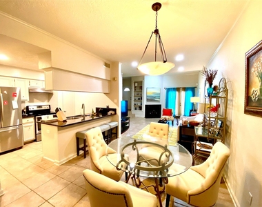 7350 Kirby Drive - Photo Thumbnail 4