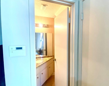 7350 Kirby Drive - Photo Thumbnail 1