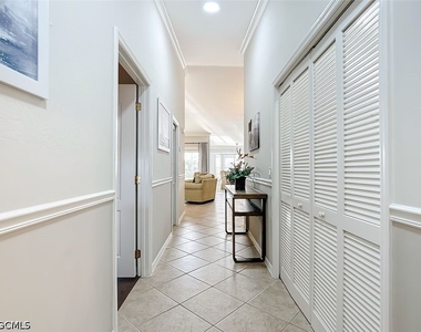 10401 Mcarthur Palm Lane - Photo Thumbnail 4