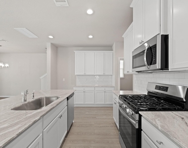 835 Red Oakland Drive - Photo Thumbnail 3