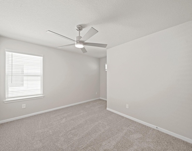 835 Red Oakland Drive - Photo Thumbnail 9