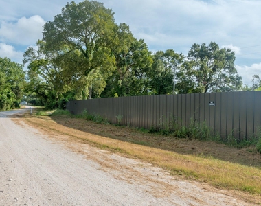 1353 Siedel Road - Photo Thumbnail 6