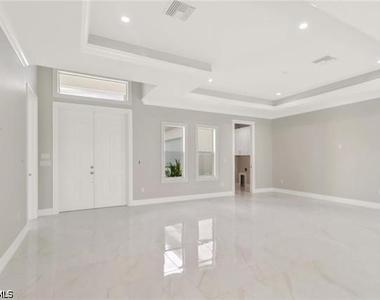 4383 Randall Boulevard - Photo Thumbnail 11