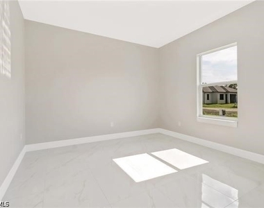 4383 Randall Boulevard - Photo Thumbnail 14