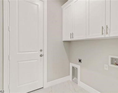 4383 Randall Boulevard - Photo Thumbnail 15