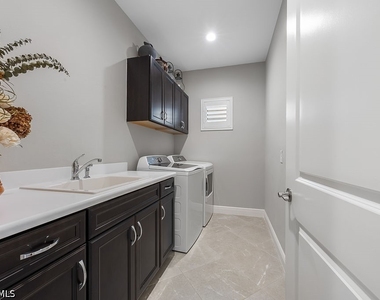 4584 Centaurus Circle - Photo Thumbnail 14