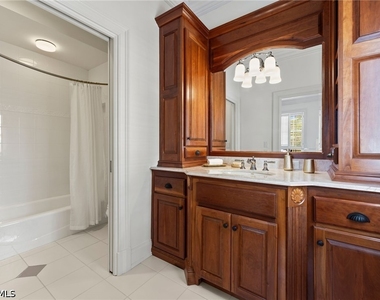 2325 Lantern Lane - Photo Thumbnail 36