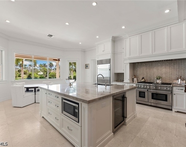 2325 Lantern Lane - Photo Thumbnail 17