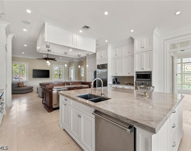2325 Lantern Lane - Photo Thumbnail 16
