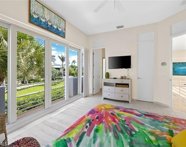 3860 Gordon Drive - Photo Thumbnail 29