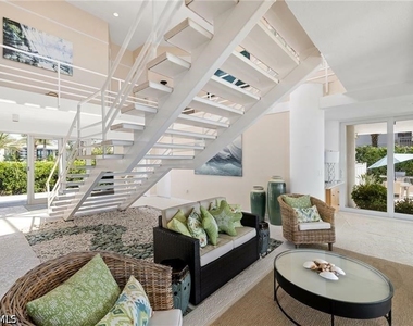 3860 Gordon Drive - Photo Thumbnail 9