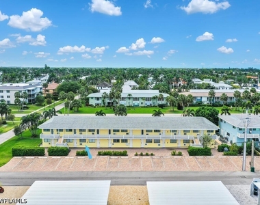 473 12th Avenue S - Photo Thumbnail 2