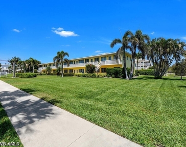 473 12th Avenue S - Photo Thumbnail 4
