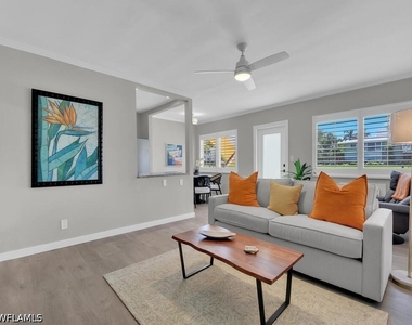 473 12th Avenue S - Photo Thumbnail 13