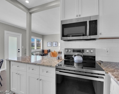 473 12th Avenue S - Photo Thumbnail 9