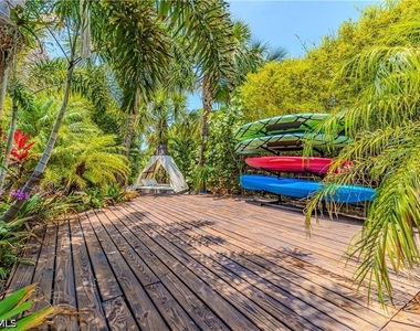 27180 Williams Road - Photo Thumbnail 3