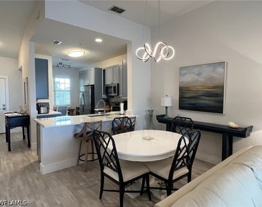 2325 Carrington Court - Photo Thumbnail 4