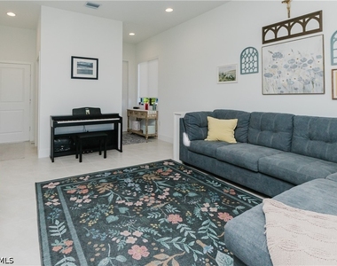 5875 Cassidy Lane - Photo Thumbnail 5