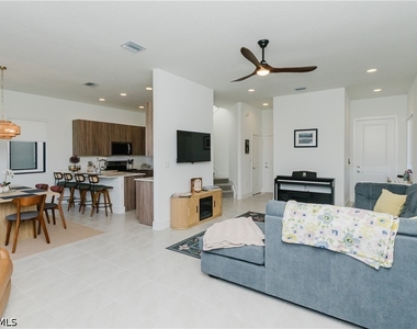 5875 Cassidy Lane - Photo Thumbnail 4