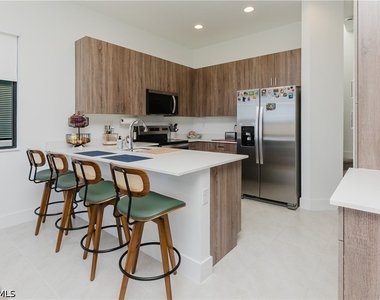 5875 Cassidy Lane - Photo Thumbnail 7