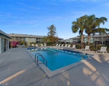 154 Cypress Way E - Photo Thumbnail 11
