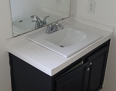 11810 Greenglen Drive - Photo Thumbnail 12
