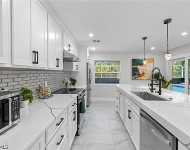 5211 Pocatella Court - Photo Thumbnail 6