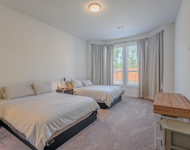 662 Lost Maples Bend Lane - Photo Thumbnail 15