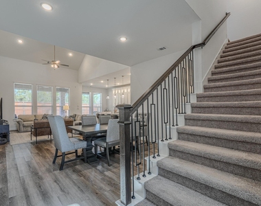 662 Lost Maples Bend Lane - Photo Thumbnail 21