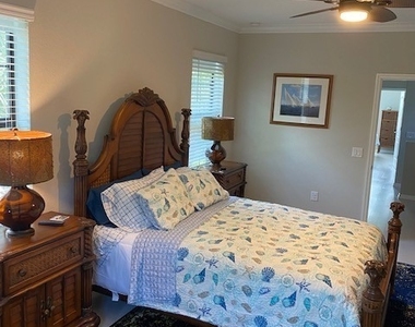 1330 Oceania Drive N - Photo Thumbnail 12