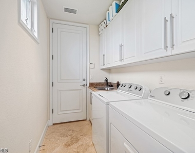 433 Crestwood Lane - Photo Thumbnail 29
