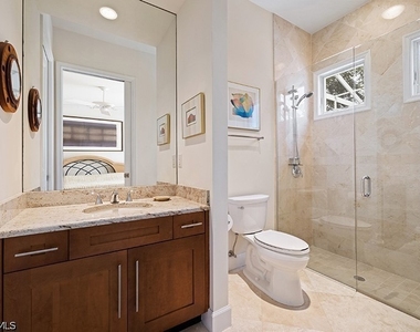 433 Crestwood Lane - Photo Thumbnail 25