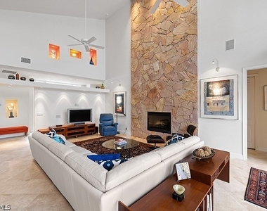 433 Crestwood Lane - Photo Thumbnail 11