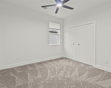 8129 Hoffman Street - Photo Thumbnail 11