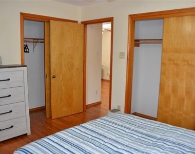 6507 Morningside Drive - Photo Thumbnail 4