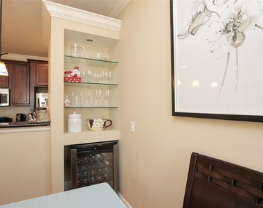 2203 Dorrington Street - Photo Thumbnail 6