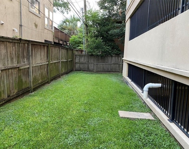 2203 Dorrington Street - Photo Thumbnail 26