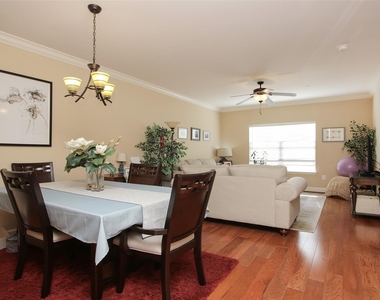 2203 Dorrington Street - Photo Thumbnail 5