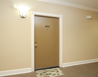 2203 Dorrington Street - Photo Thumbnail 21
