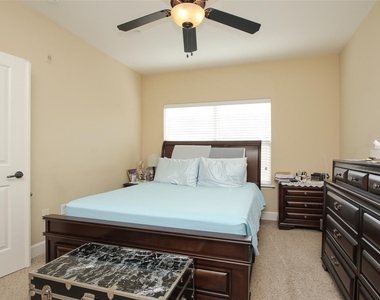 2203 Dorrington Street - Photo Thumbnail 16