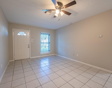 8124 Beech Cove Lane - Photo Thumbnail 4