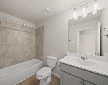 839 Red Oakland Drive - Photo Thumbnail 9