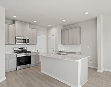 839 Red Oakland Drive - Photo Thumbnail 2
