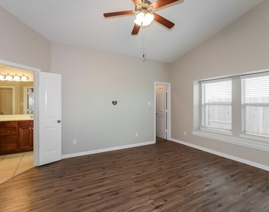 19626 Little Pine Lane - Photo Thumbnail 7