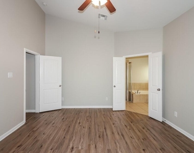 19626 Little Pine Lane - Photo Thumbnail 8