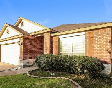 19626 Little Pine Lane - Photo Thumbnail 12