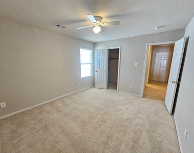 11015 Walkup Way - Photo Thumbnail 16