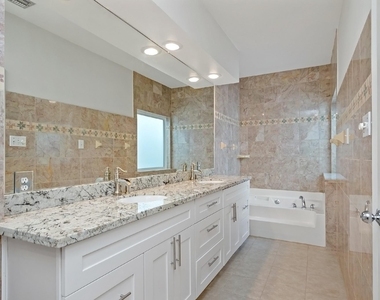 204 Marshall Street - Photo Thumbnail 7