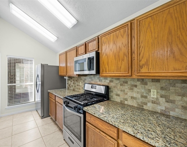 17402 Eastwood Circle - Photo Thumbnail 9