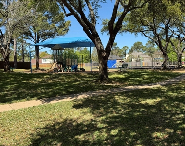 17402 Eastwood Circle - Photo Thumbnail 20